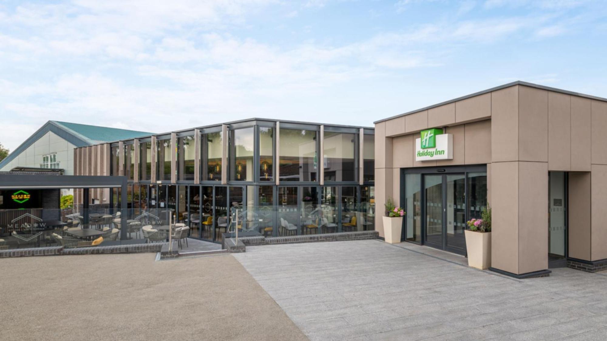 Holiday Inn London Gatwick - Worth By Ihg Crawley  Exterior photo